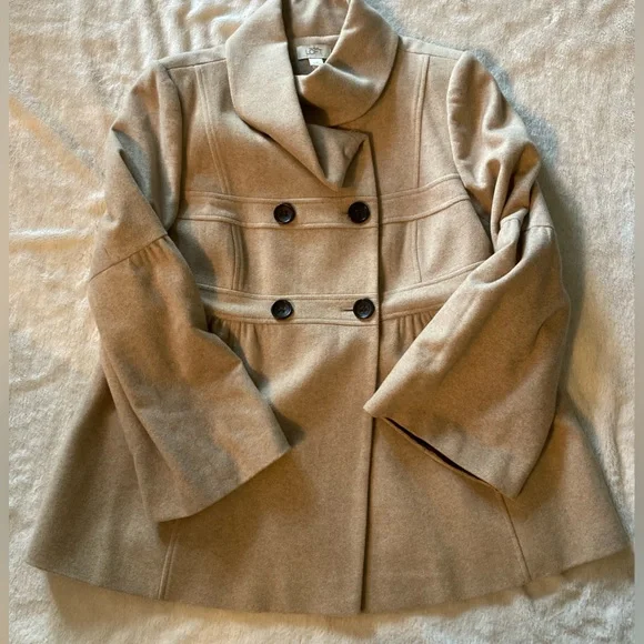 Ann Taylor Loft Beige Crowl Neck Winter Jacket with Buttons - Picture 6 of 11